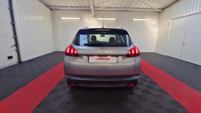 Peugeot 2008 image 3