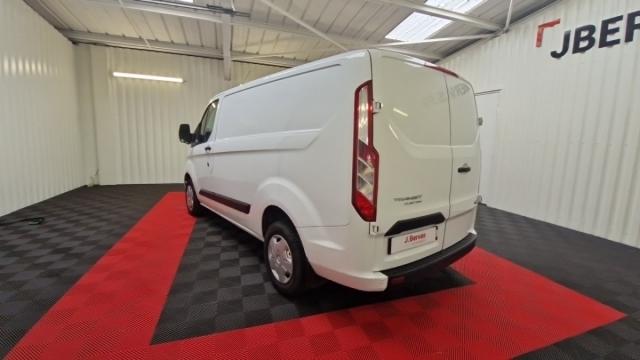Ford Transit Custom image 4