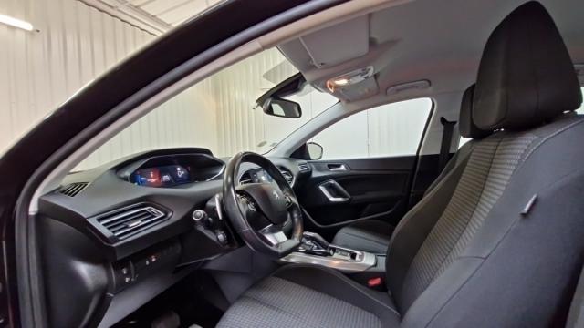 Peugeot 308 image 8