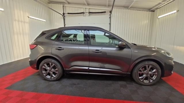 Ford Kuga image 8