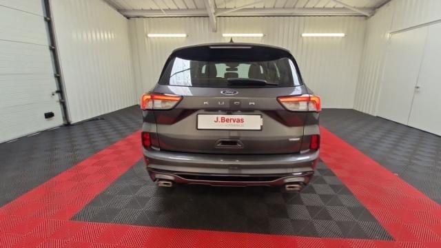 Ford Kuga image 4