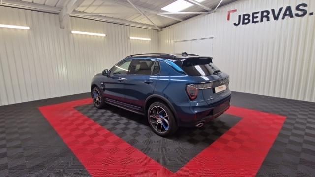 Lynk & Co 01 image 6