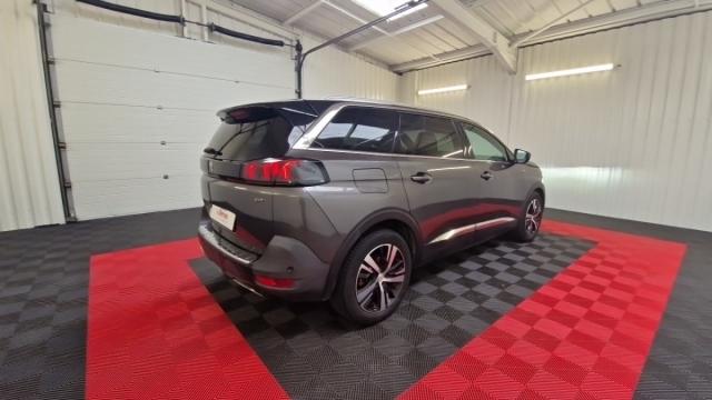 Peugeot 5008 image 8