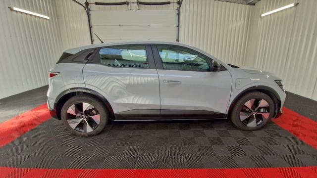 Renault Mégane E-Tech image 6