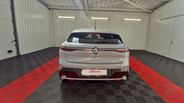 Renault Mégane E-Tech image 1