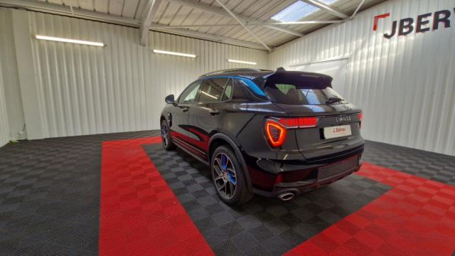 Lynk & Co 01 image 5