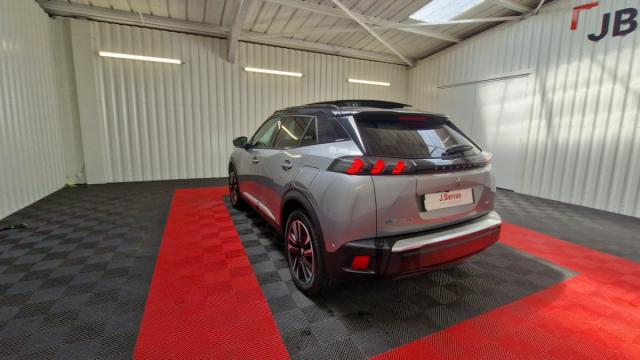 Peugeot 2008 image 1