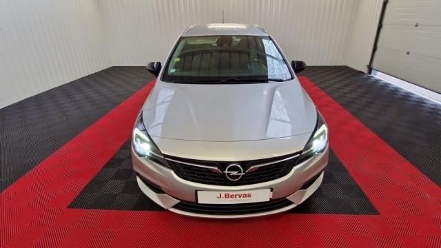 Opel Astra Sports Tourer image 6