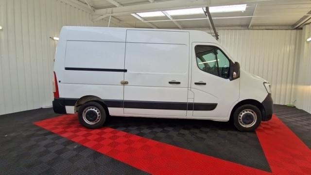 Renault Master image 8