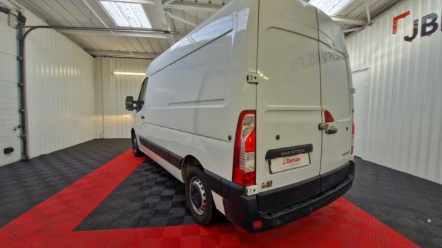 Renault Master image 9