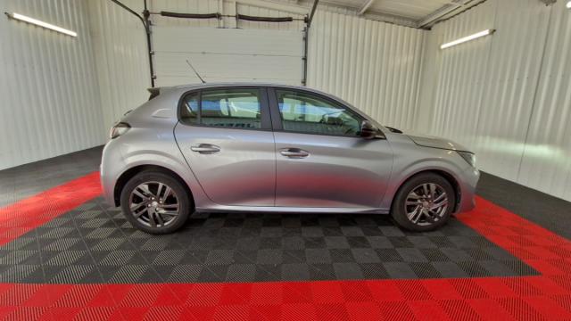 Peugeot 208 image 1
