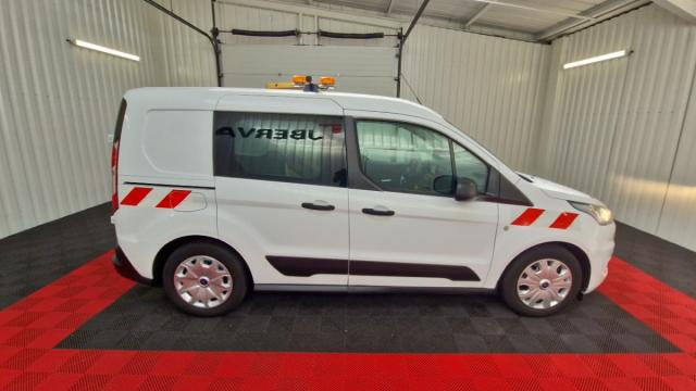 Ford Transit Connect image 9
