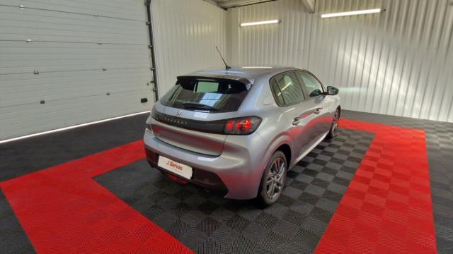 Peugeot 208 image 6