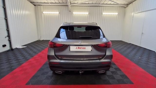 Mercedes Benz Gla image 9