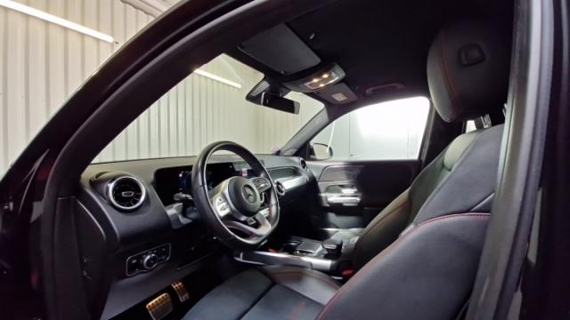 Mercedes Benz Glb image 9