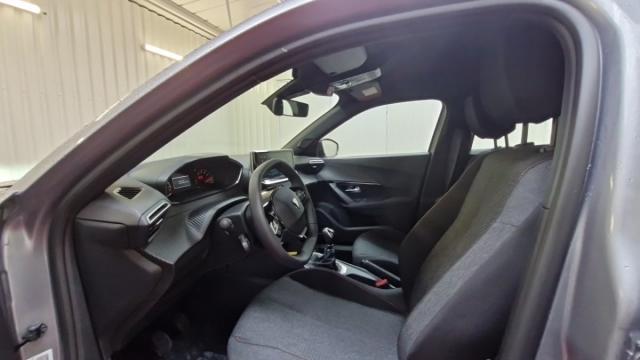 Peugeot 2008 image 5