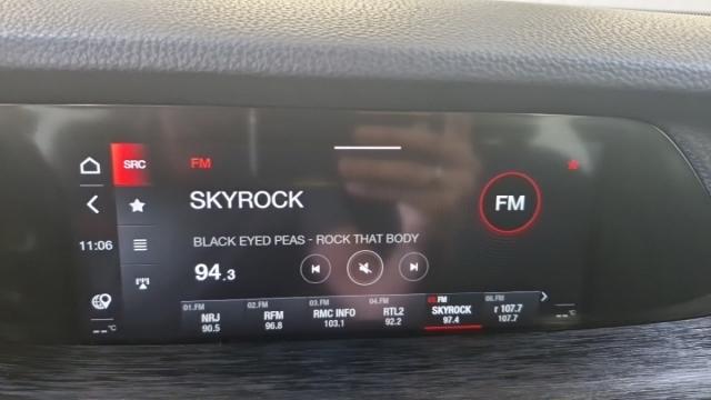 Alfa Romeo Stelvio image 1