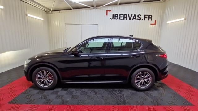 Alfa Romeo Stelvio image 6