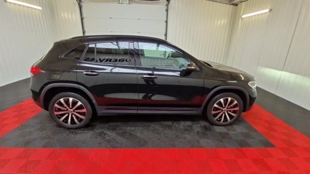 Mercedes Benz Gla image 1