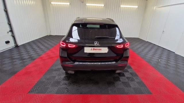 Mercedes Benz Gla image 9