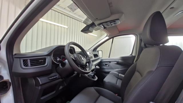 Renault Trafic image 3