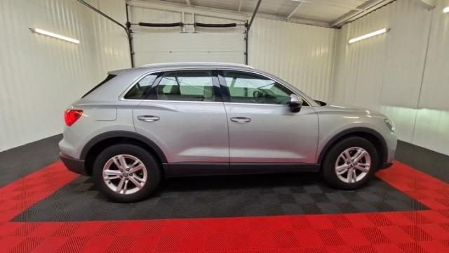 Audi Q3 image 8