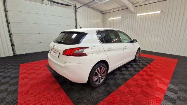 Peugeot 308 image 7
