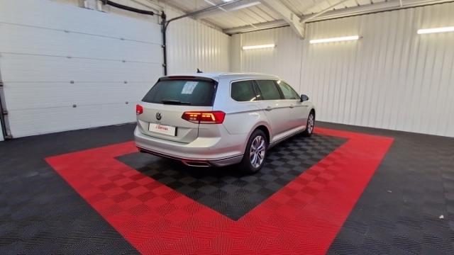 Volkswagen Passat Sw image 7
