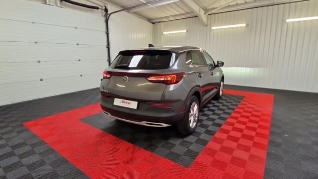 Opel Grandland image 2