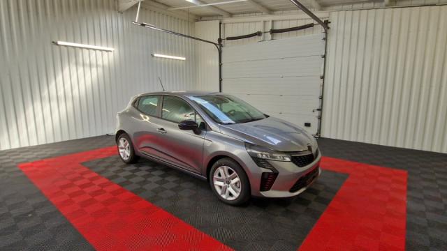 Renault Clio image 2