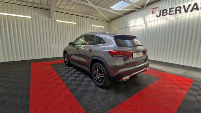 Mercedes Benz Gla image 2