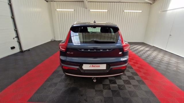 Volvo Xc40 image 9
