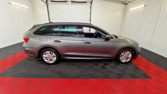 Skoda Octavia image 9