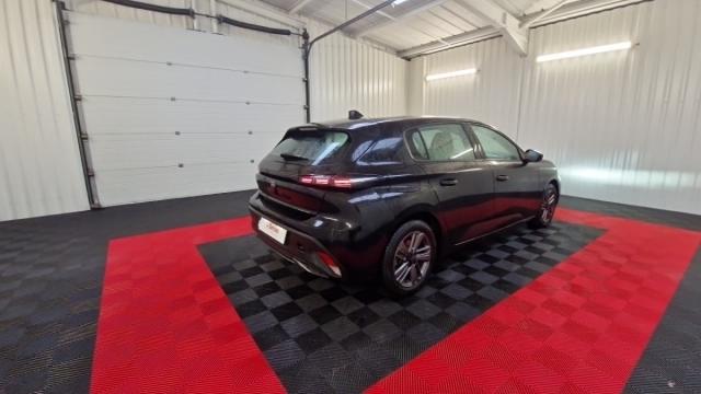 Peugeot 308 image 1