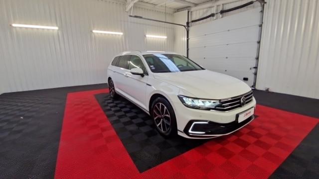 Volkswagen Passat Sw image 9