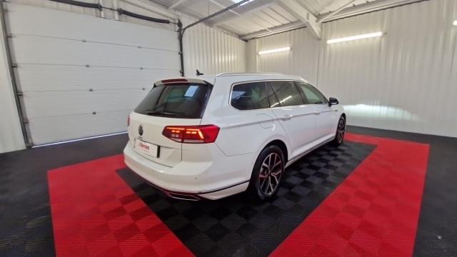 Volkswagen Passat Sw image 4
