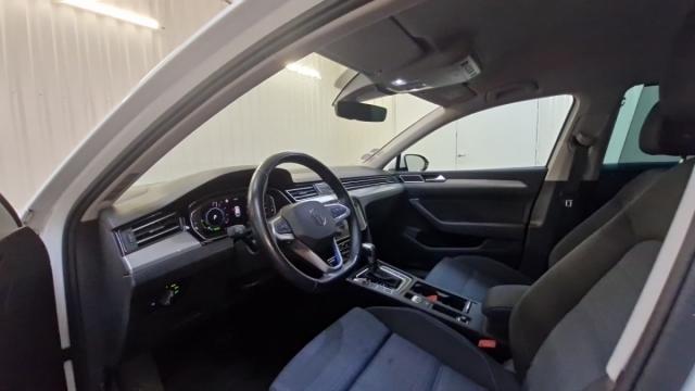 Volkswagen Passat Sw image 1