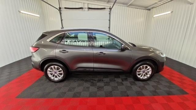 Ford Kuga image 8