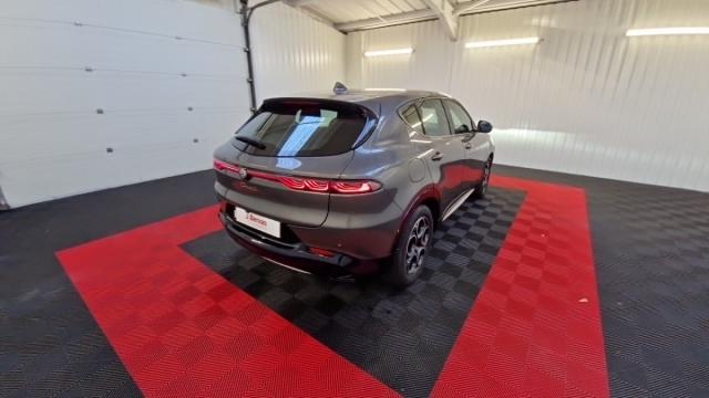 Alfa Romeo Tonale image 9