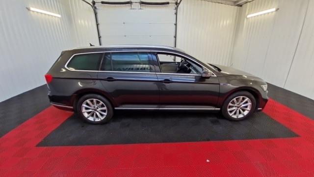 Volkswagen Passat Sw image 1