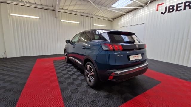 Peugeot 3008 image 2