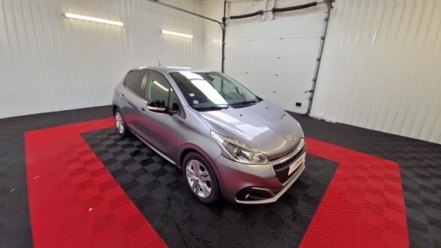 Peugeot 208 image 4