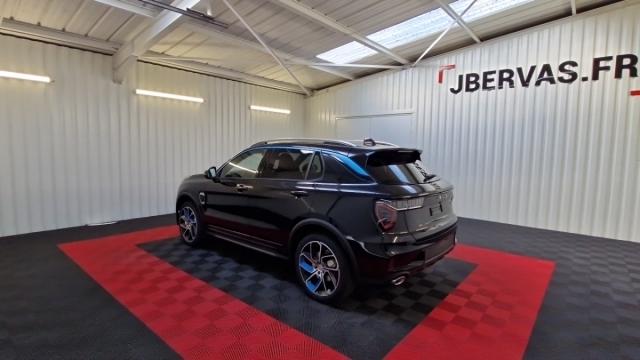 Lynk & Co 01 image 6