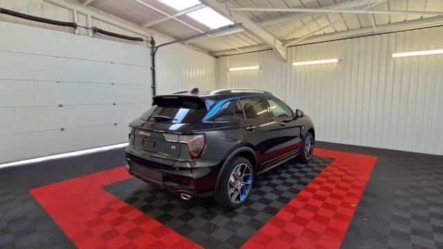 Lynk & Co 01 image 4