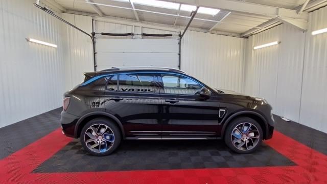 Lynk & Co 01 image 8