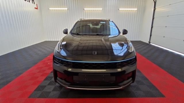 Lynk & Co 01 image 3