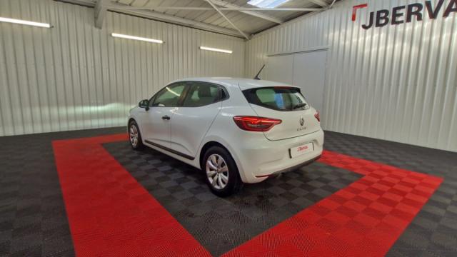 Renault Clio image 8