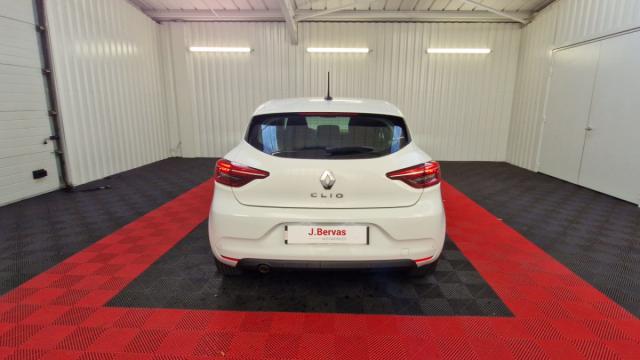Renault Clio image 2
