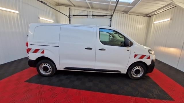 Citroen Jumpy image 2