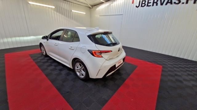 Toyota Corolla image 9